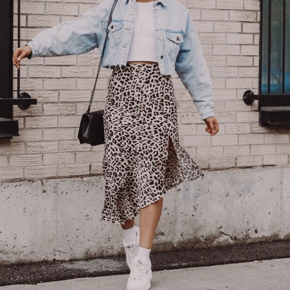 Dynamite leopard asymmetrical skirt size XS - Picture 2 of 4